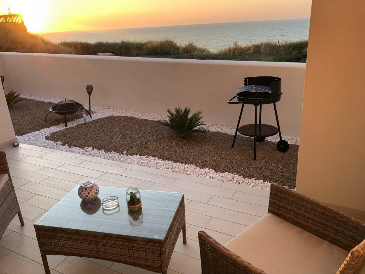 Apartment Tramonto Sea-Front Valledoria  Eksteriør billede